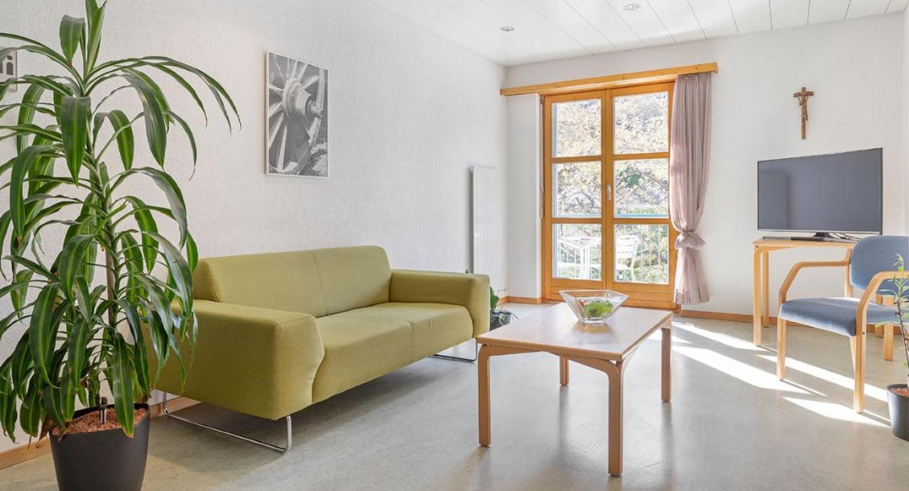 Hotel & Bildungshaus St. Jodern Visp Exterior photo