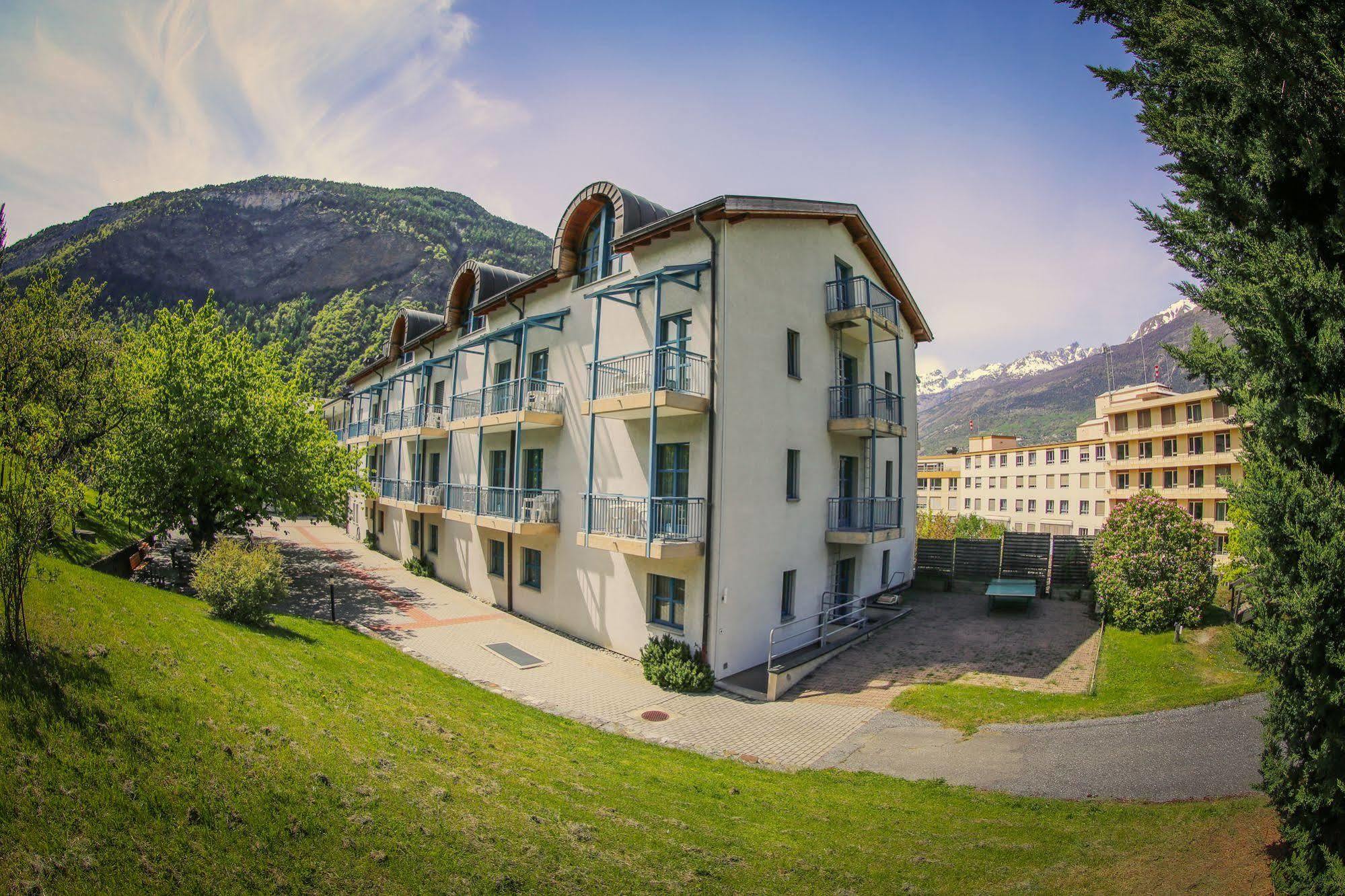 Hotel & Bildungshaus St. Jodern Visp Exterior photo