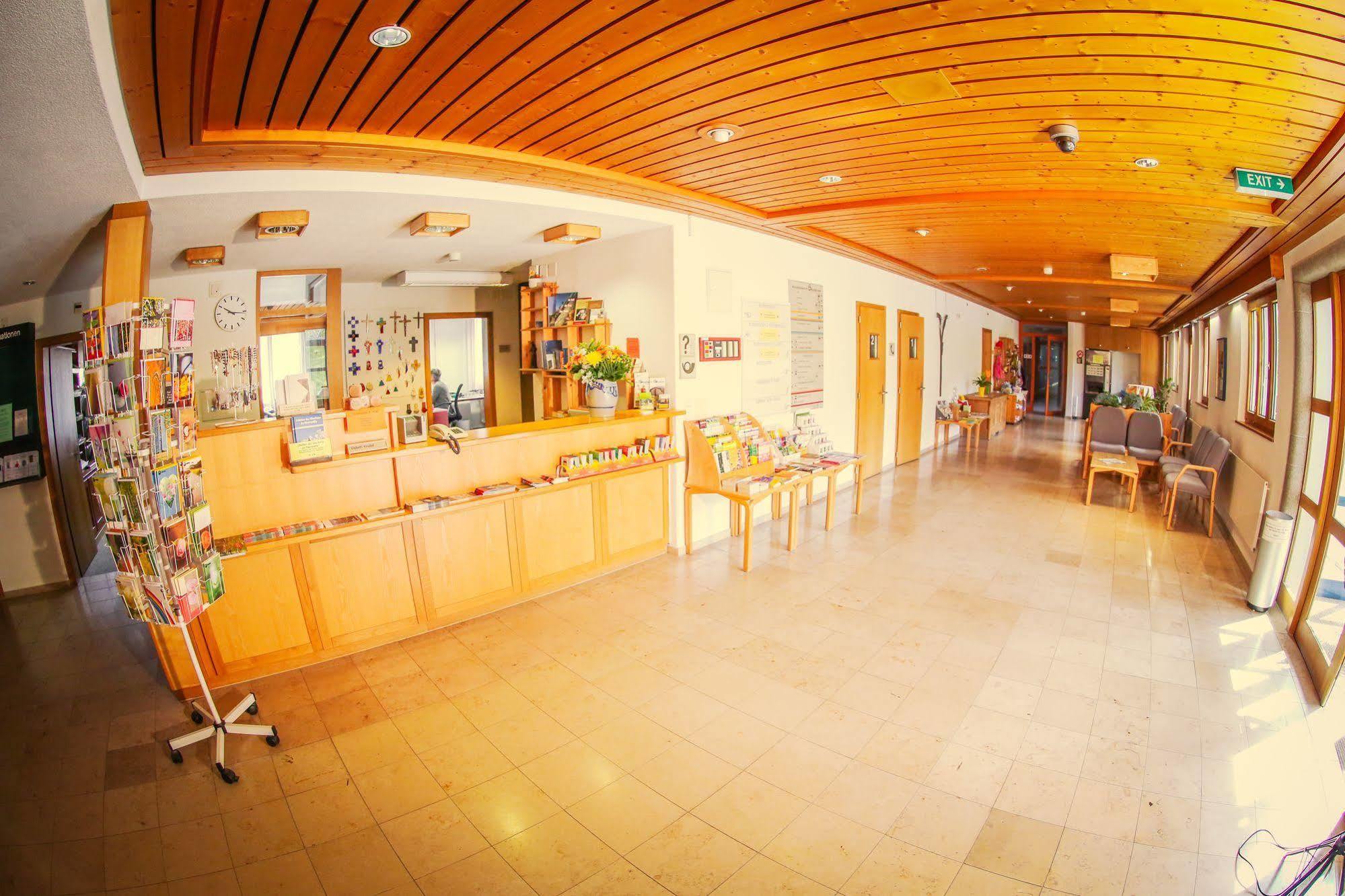 Hotel & Bildungshaus St. Jodern Visp Exterior photo